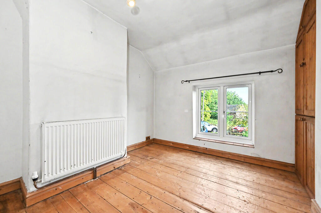 House in Stoke-on-Trent - More