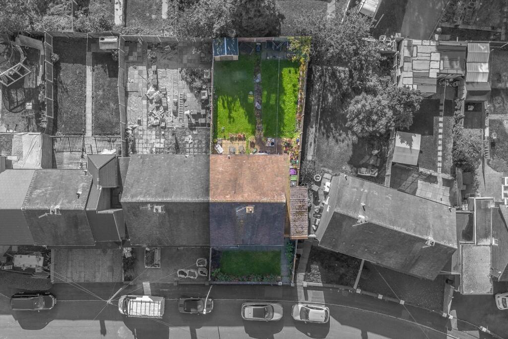 House in Wolverhampton, Ashmore Park - View 2