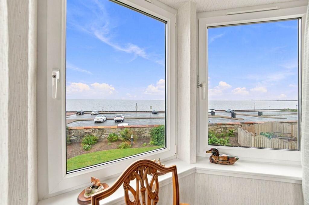Apartment in Kilmarnock, South Ayrshire - View 4