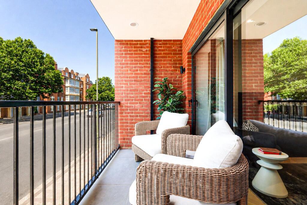 Apartment in London - More
