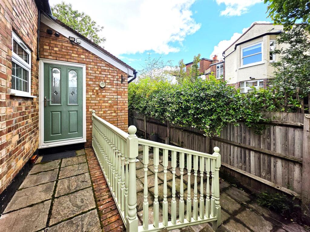 House in London - View 5