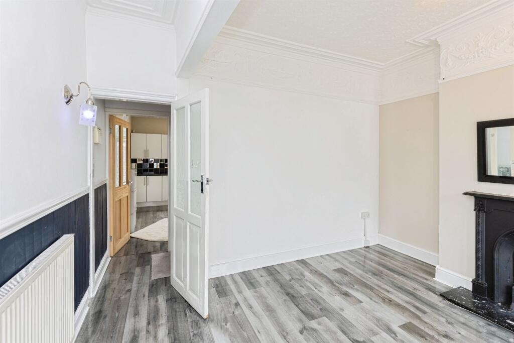 Lister Avenue, Bradford - View 5