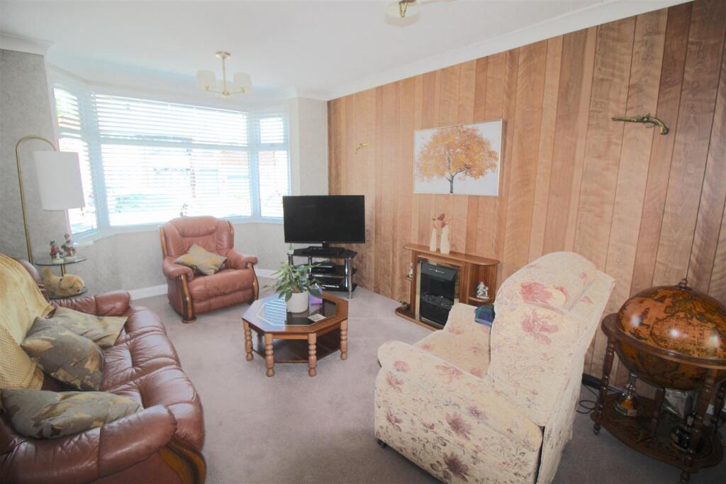 House in Birmingham, Lyndon Green - View 3