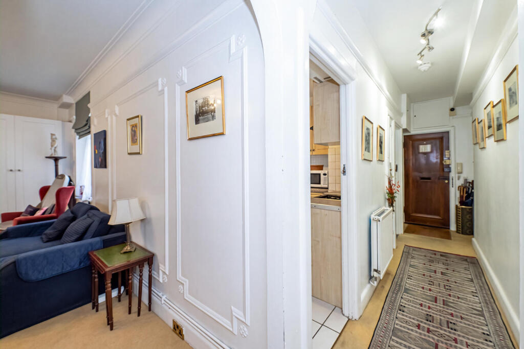 Apartment in London - View 5