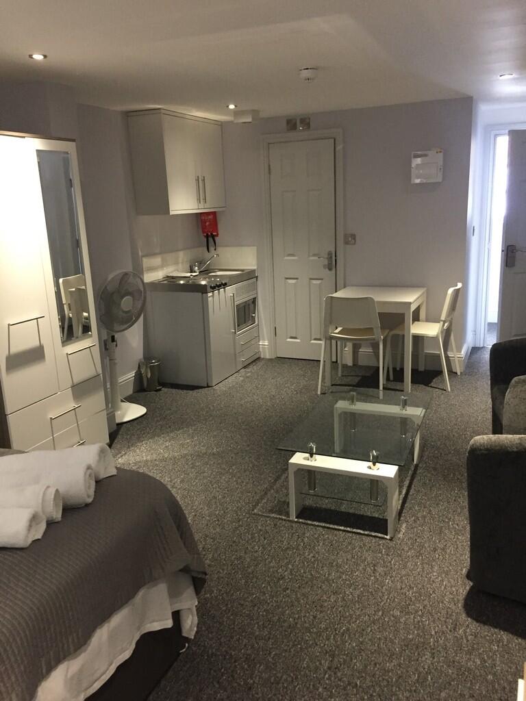 Apartment in Coventry, Hillfields - View 5