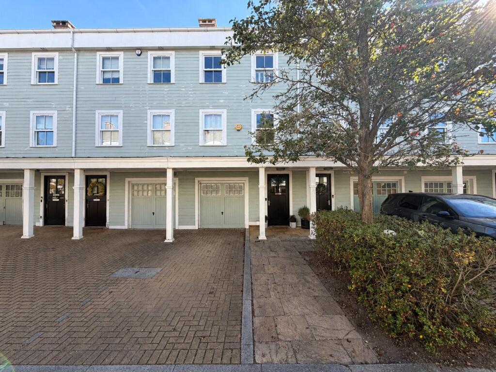 Portland Close, Worcester Park, Sutton, KT4 photo 2