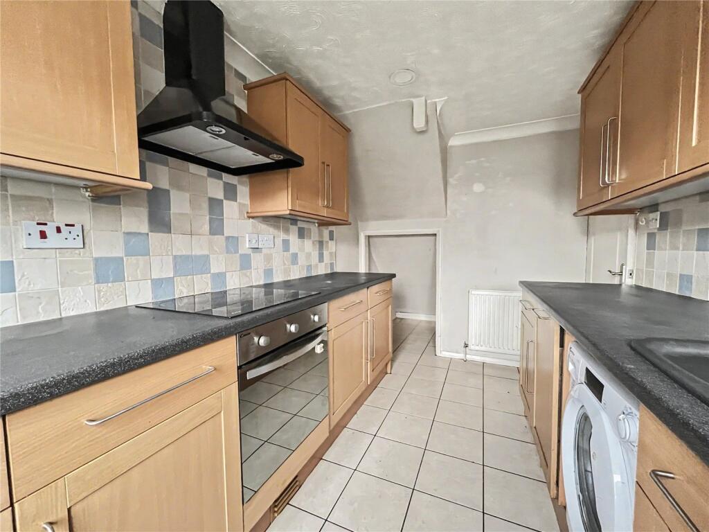 House in Chatham, Wayfield - View 3