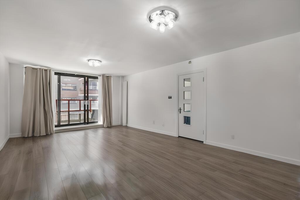 Main image of property: Warwick House, Windsor Way, Hammersmith And Fulham, London