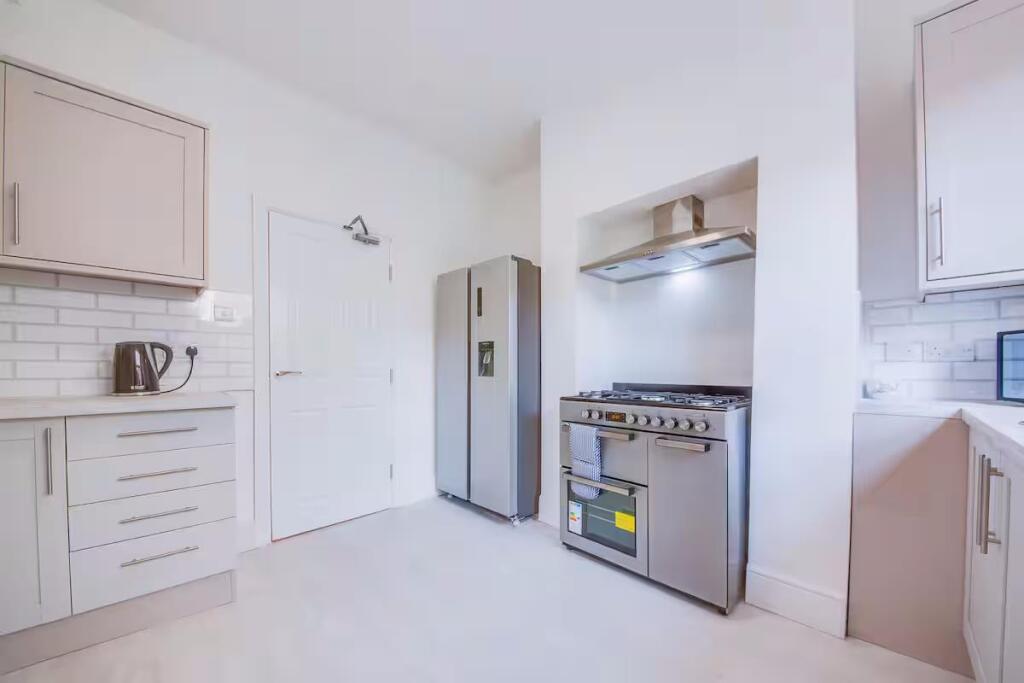 Main image of property: 51 Brunswick Street, Sheffield