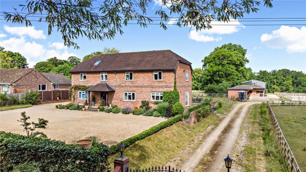 Main image of property: Wickham Heath, Newbury, Berkshire, RG20
