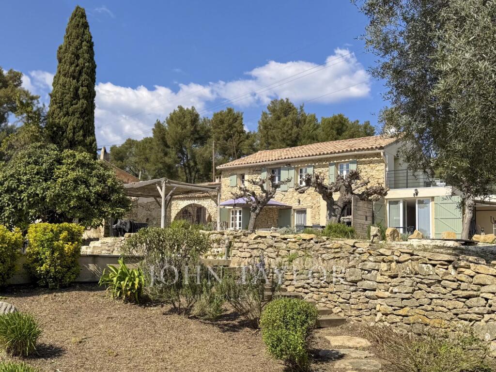 Main image of property: Provence-Alps-Cote d`Azur, Var, Le Castellet