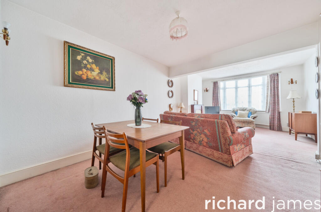 House in Swindon - View 4