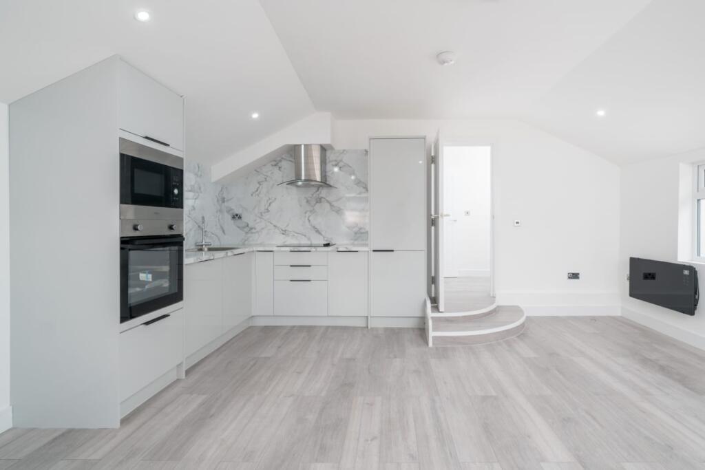 Main image of property: High Street, BRAINTREE