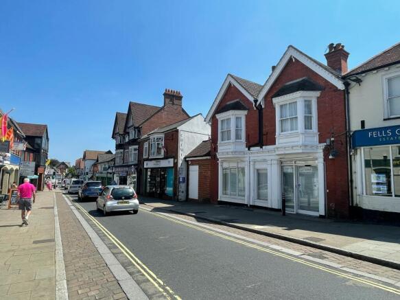 32 High Street 2.jpeg