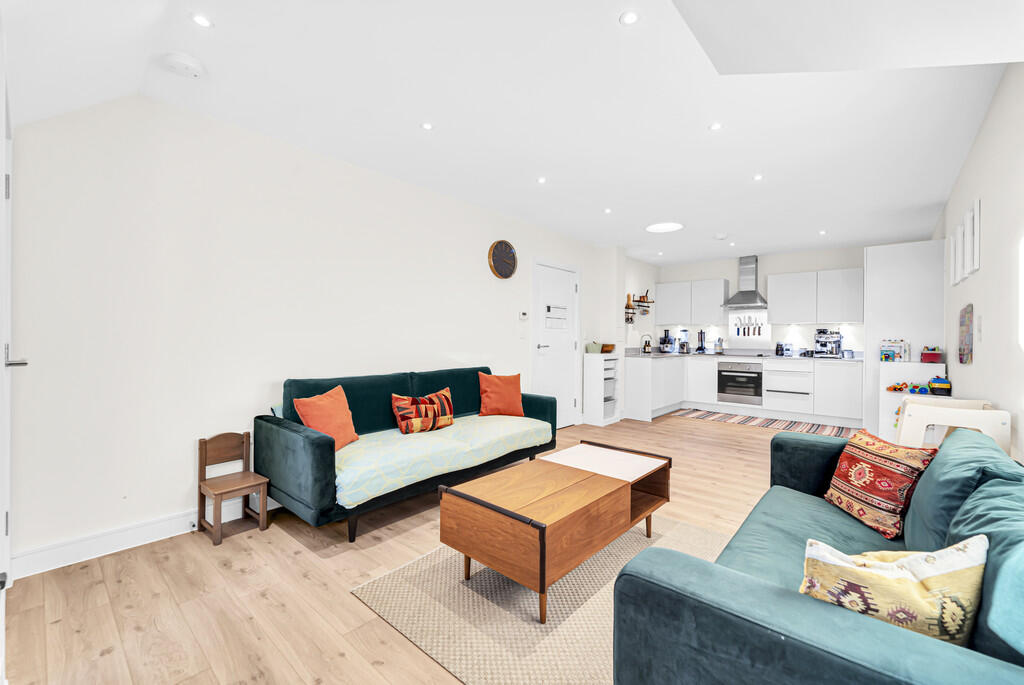 Main image of property: Gatehouse Close, Ashford