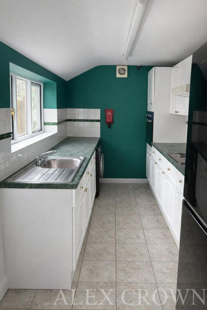 Main image of property: Hythe Hill, Colchester