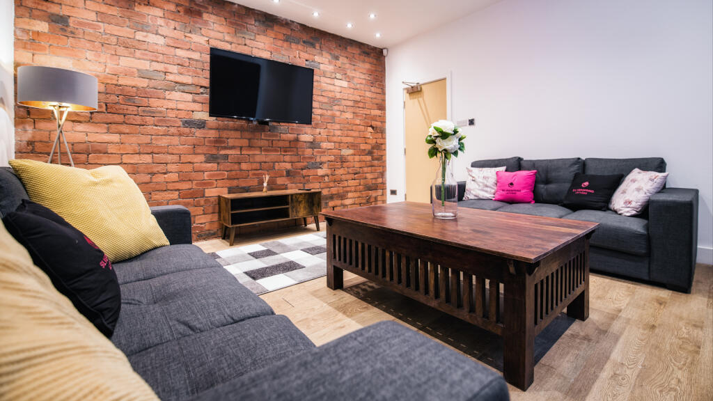 Headingley Avenue, Headingley, Leeds, West Yorkshire photo 3
