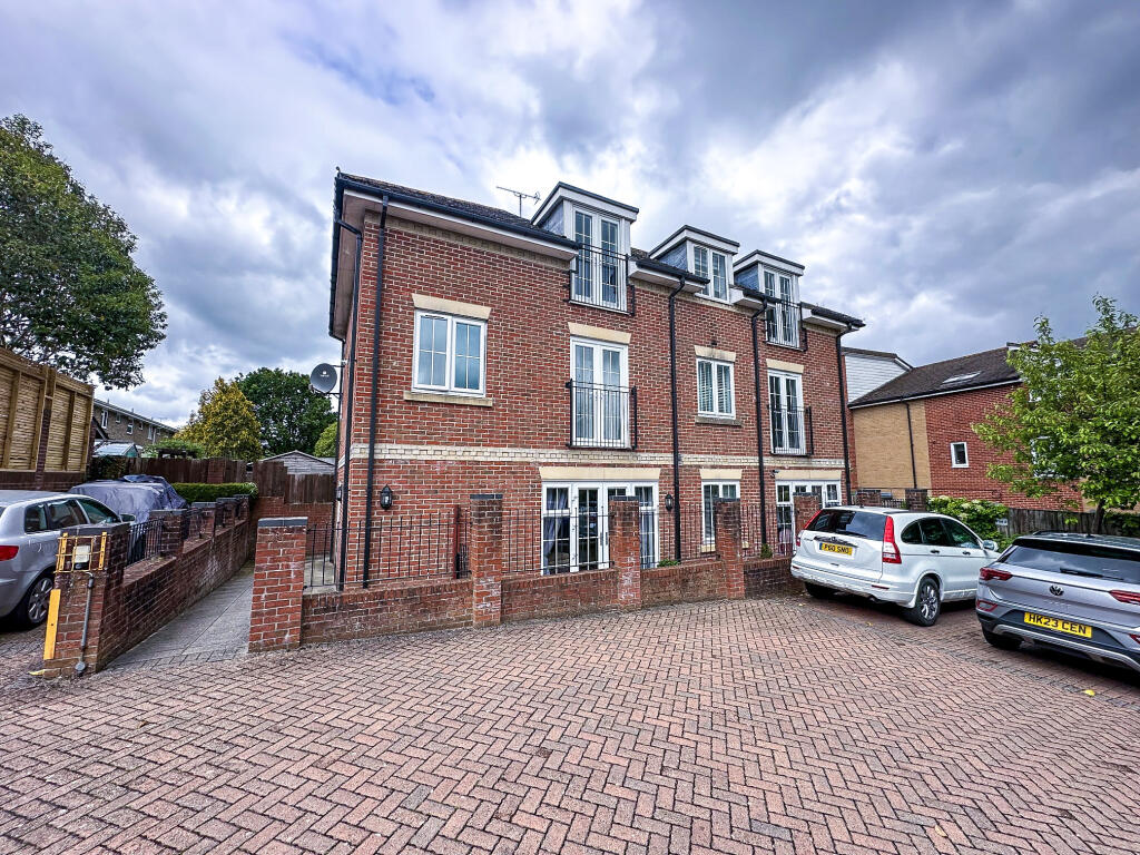 Main image of property: Brent Court, Winchester Road, Bishops Waltham, Southampton