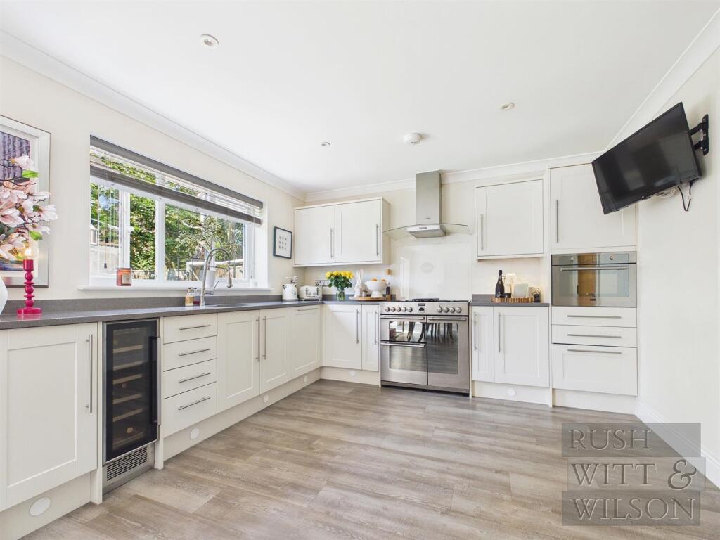 House in Tonbridge - View 4