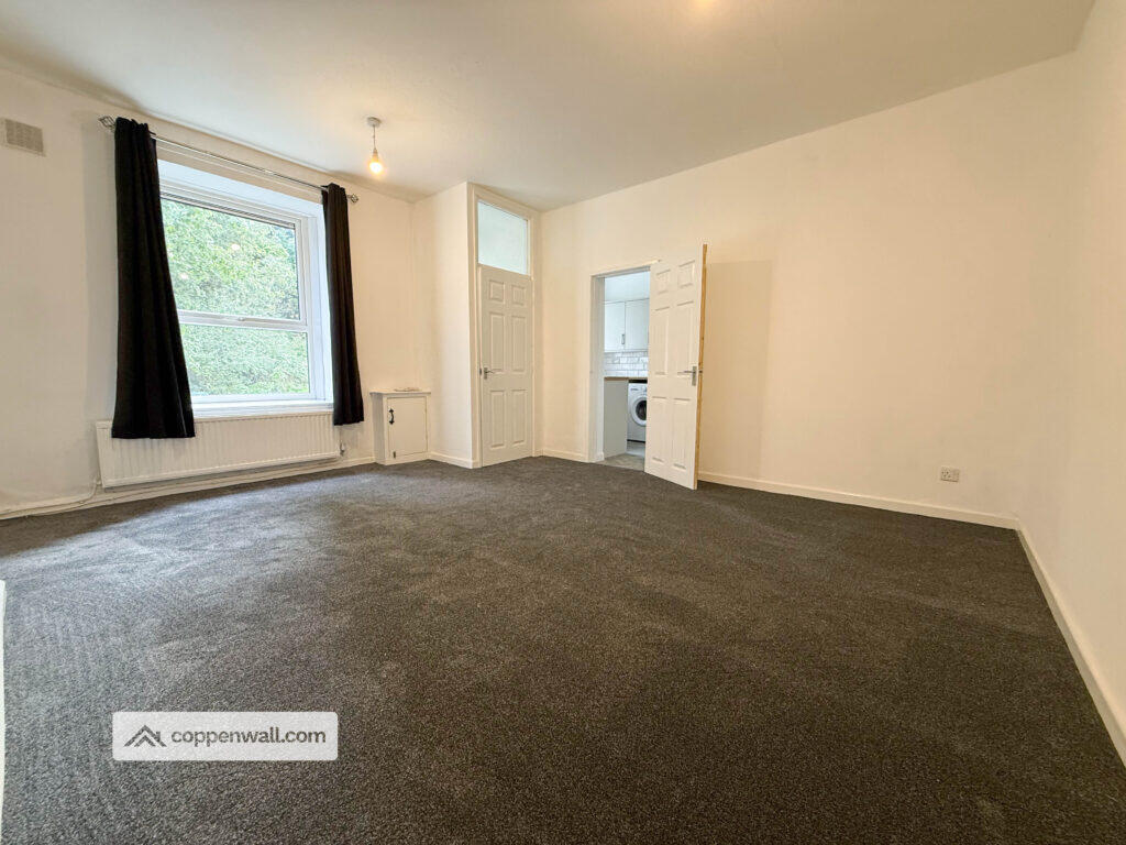 House in Oldham - View 4