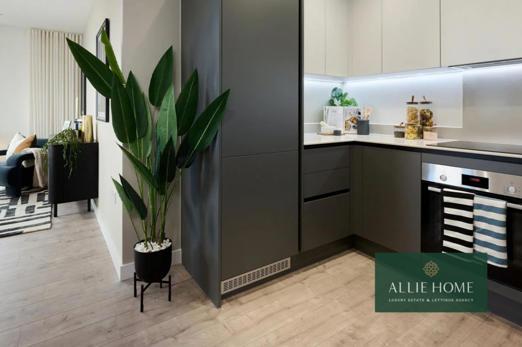 Apartment in Watford - More