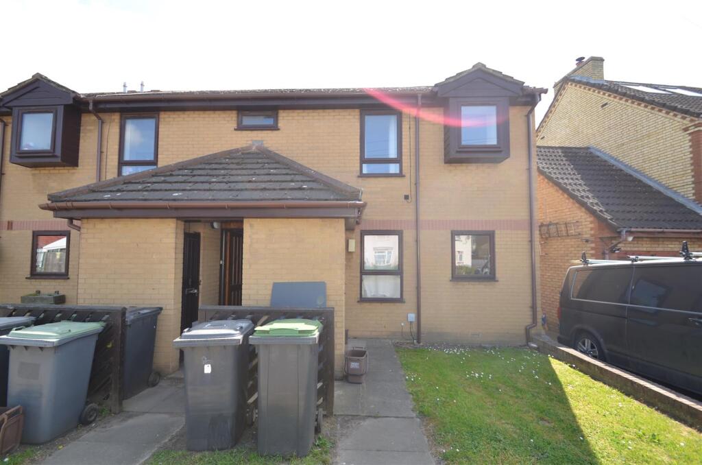 Main image of property: The Vines, Arlesey Road, Stotfold