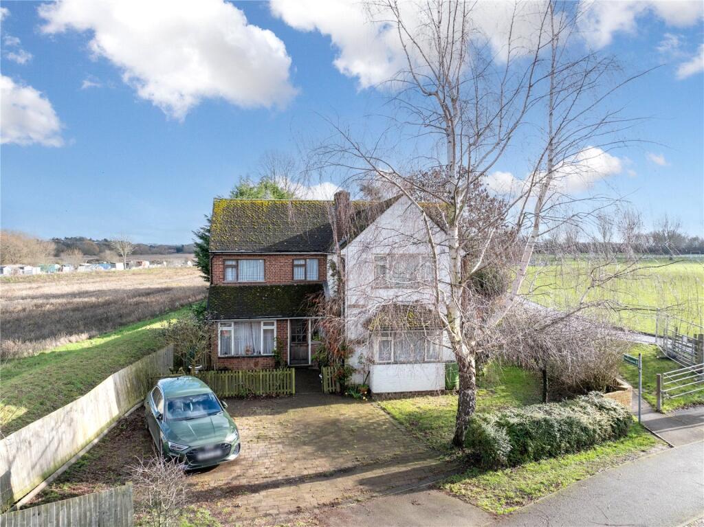 Main image of property: Willen Road, Newport Pagnell, Buckinghamshire, MK16