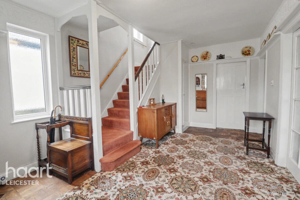 House in Leicester, Knighton - View 3