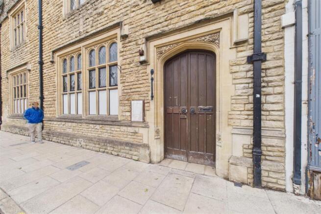 Former Lloyds Bank, 1, High Street Melksham, Wilts