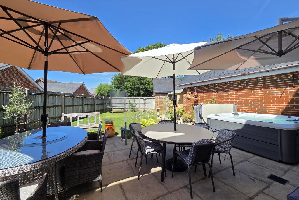 House in Winchester, Anthill Common, Denmead - View 4