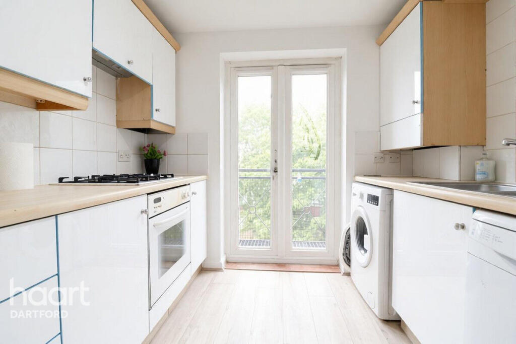 Apartment in London - View 2