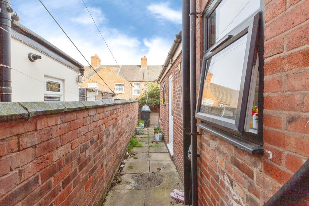 House in Leicester - More