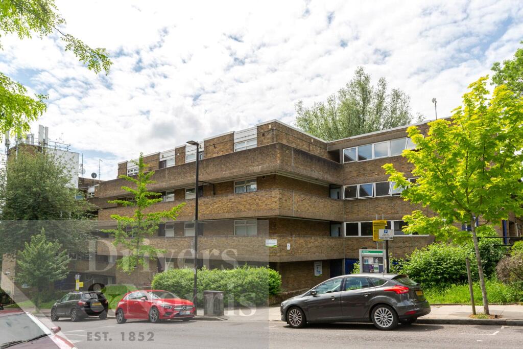 Apartment in London - More