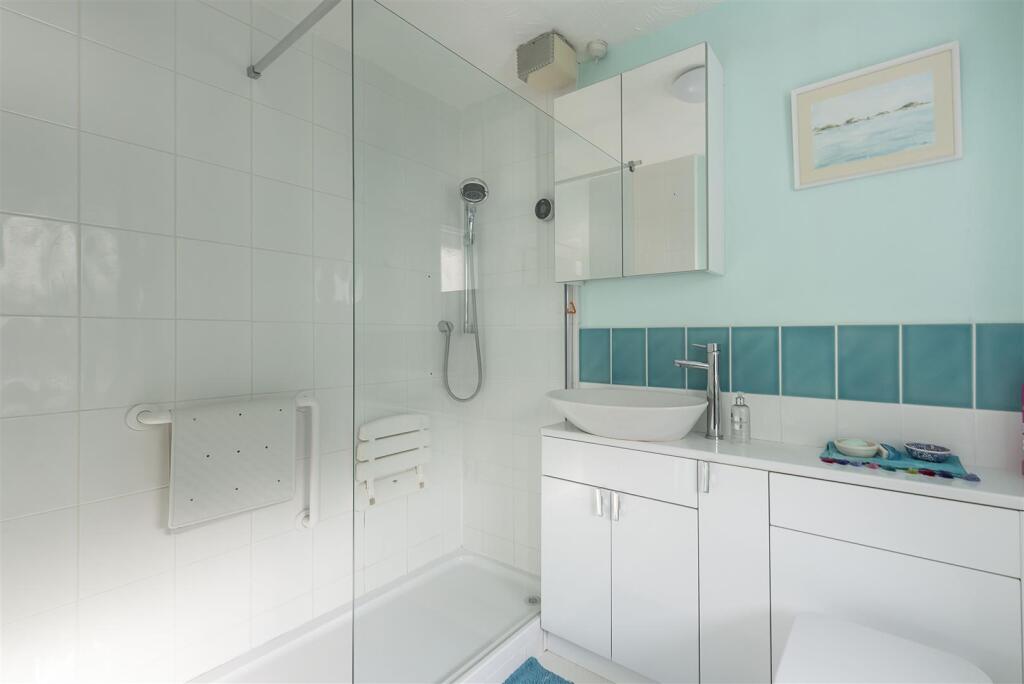 Additional image 6 of Sun Lane, Harpenden