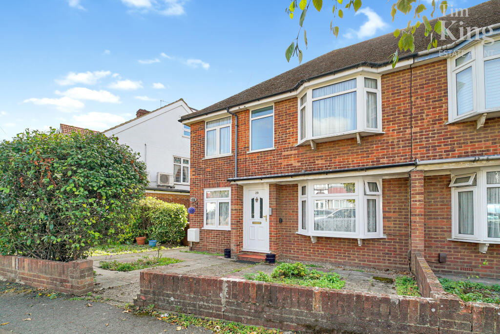 2-bed flat on Colvin Gardens, Chingford, E4, £350,000