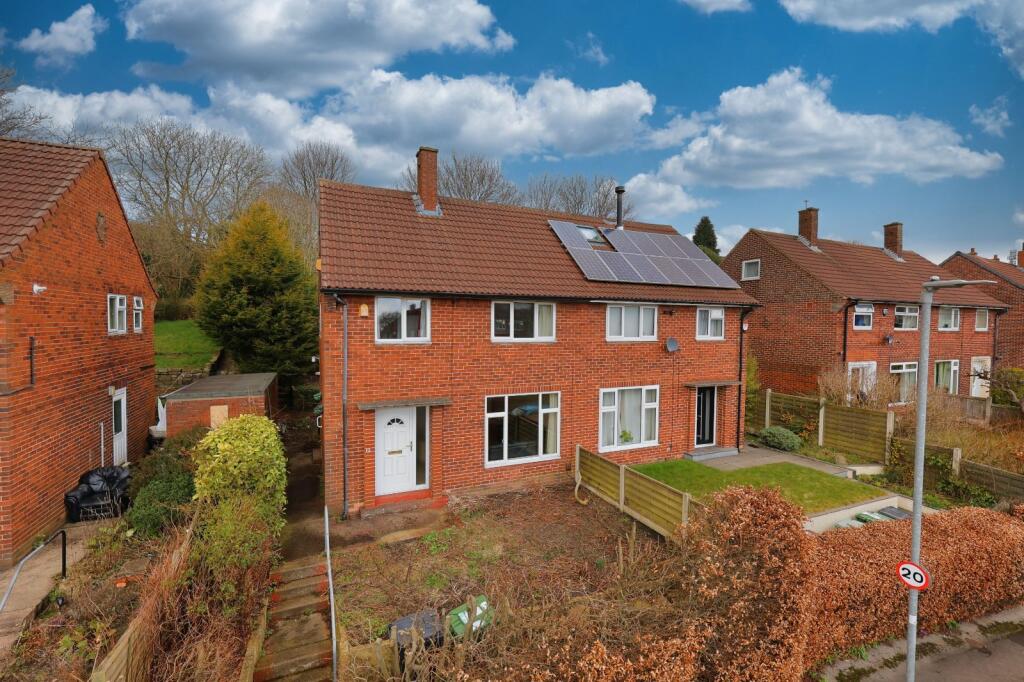 Main image of property: Tinshill Avenue, Leeds, West Yorkshire, LS16
