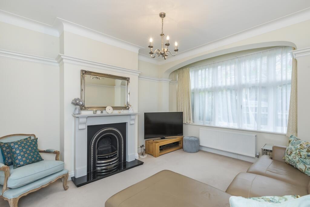 House in London - View 2