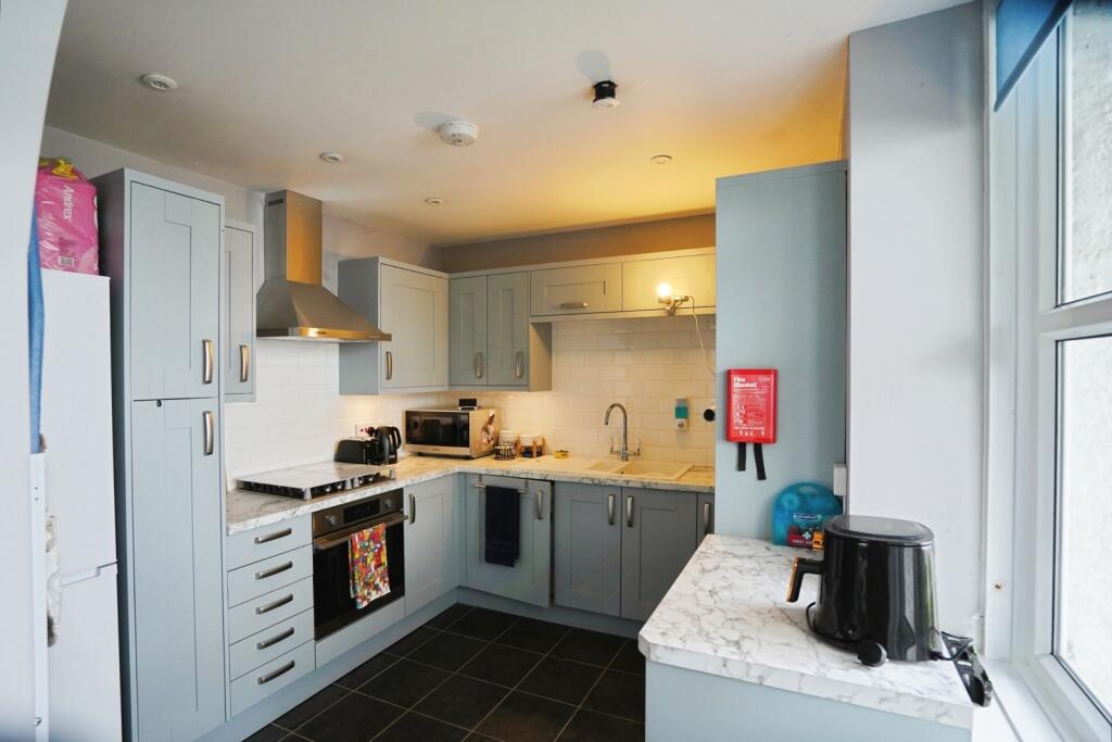 Apartment in Looe, Cornwall - View 5