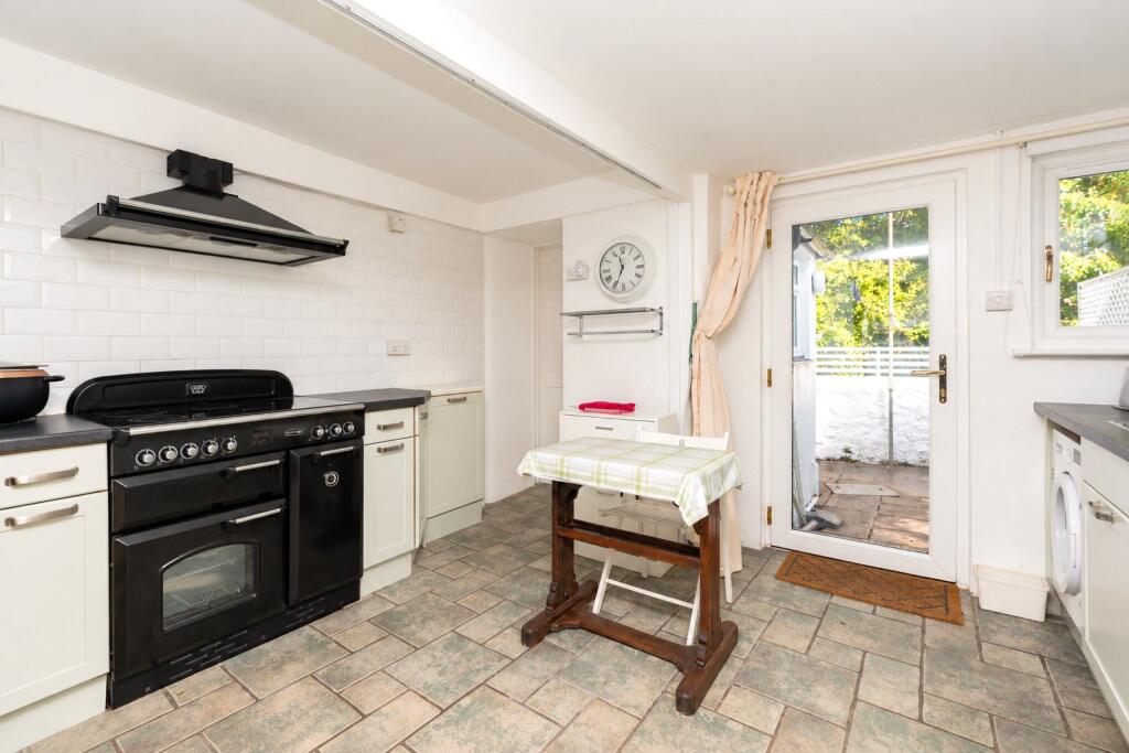 Rock Terrace, Heamoor, TR18 photo 3