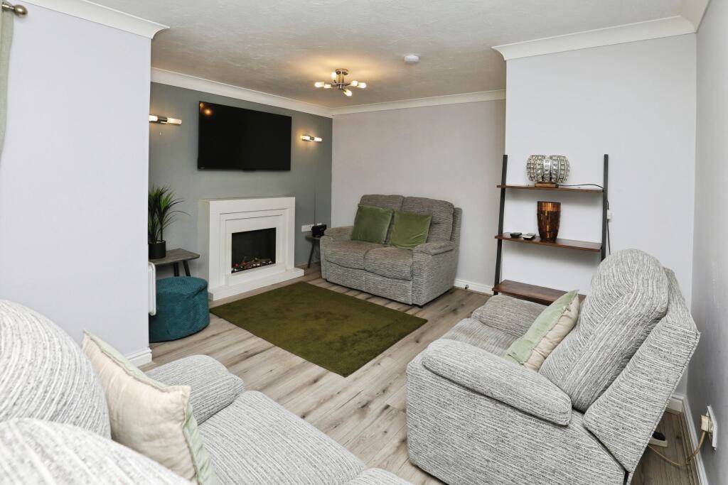 Apartment in Sefton, Aintree, Aintree Village - View 5