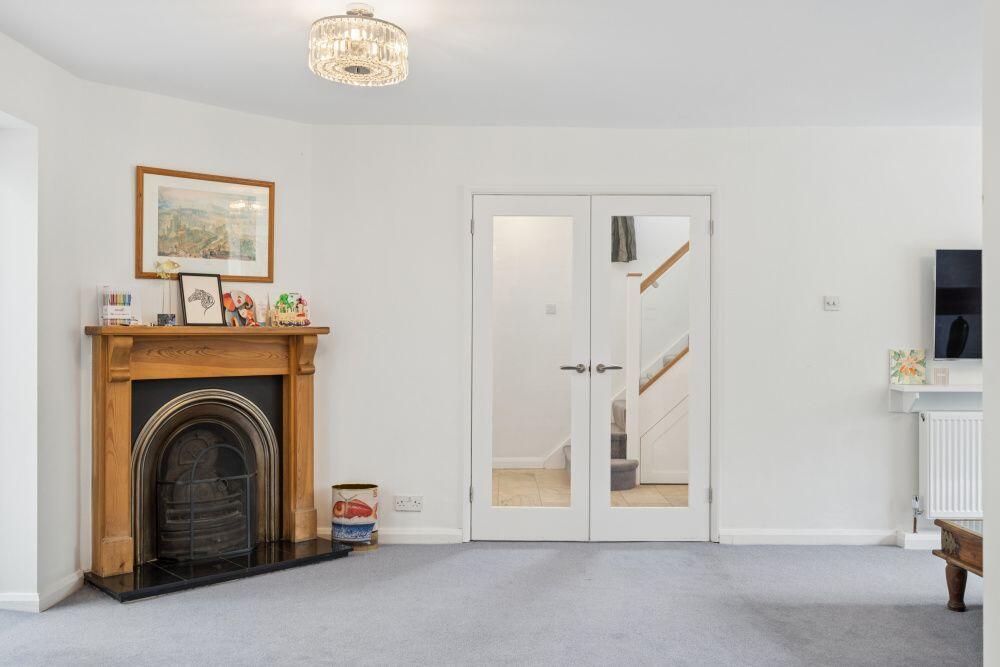 House in Rickmansworth, Chorleywood - More