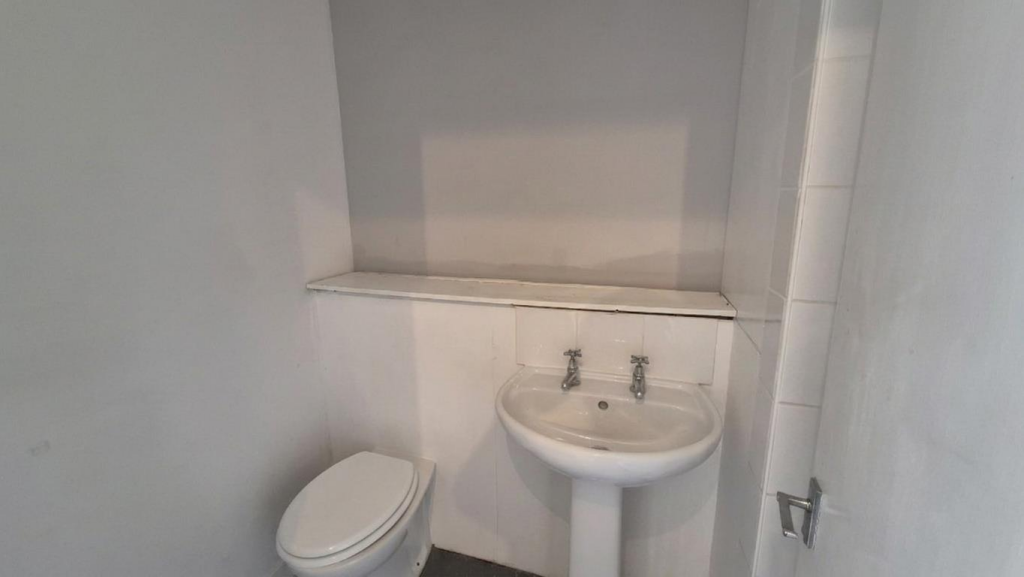 Apartment in Milton Keynes - More