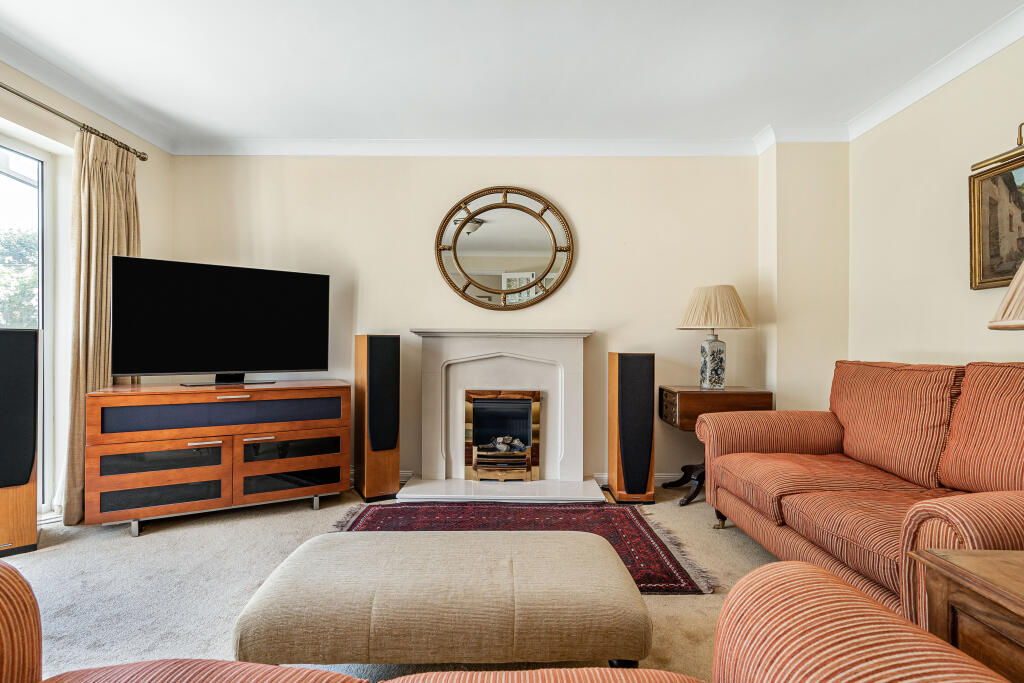 House in Welwyn Hatfield, Welwyn - View 3