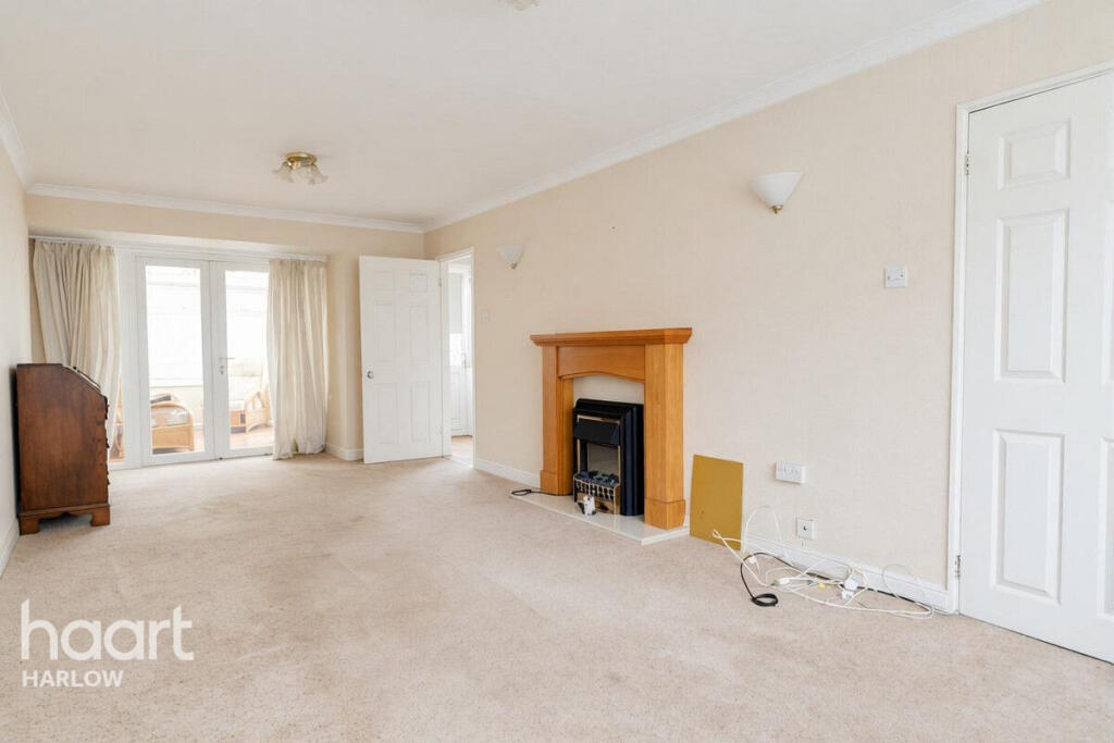 House in Harlow, Tye Green - View 2