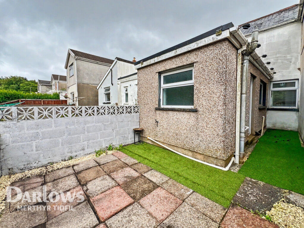 2-bed terraced on Darren View, Merthyr Tydfil, £115,000