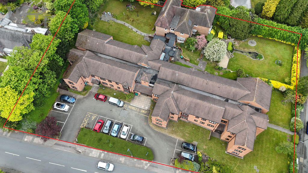 Apartment in Birmingham, Wylde Green, Sutton Coldfield - View 2