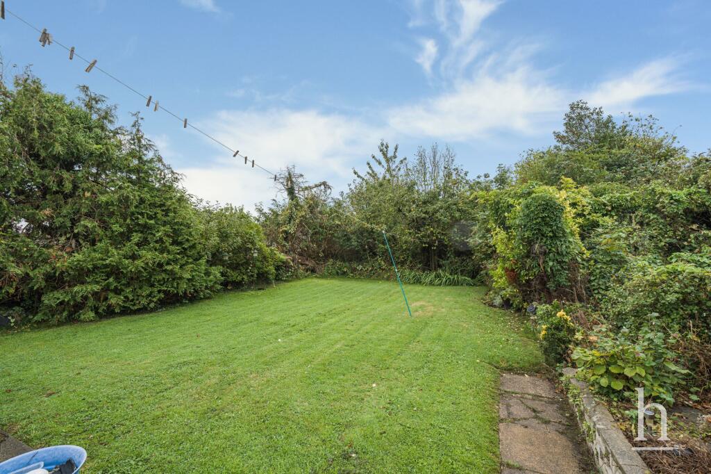 House in Wirral, Liverpool City Region - View 4