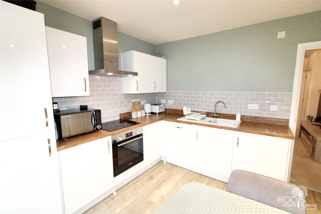 Lily Gardens, Thatcham, Berkshire, RG18 - View 5