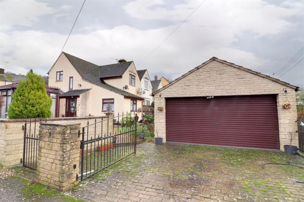 3-bed semi-detached on Storrington Road, Stonehouse, £340,000