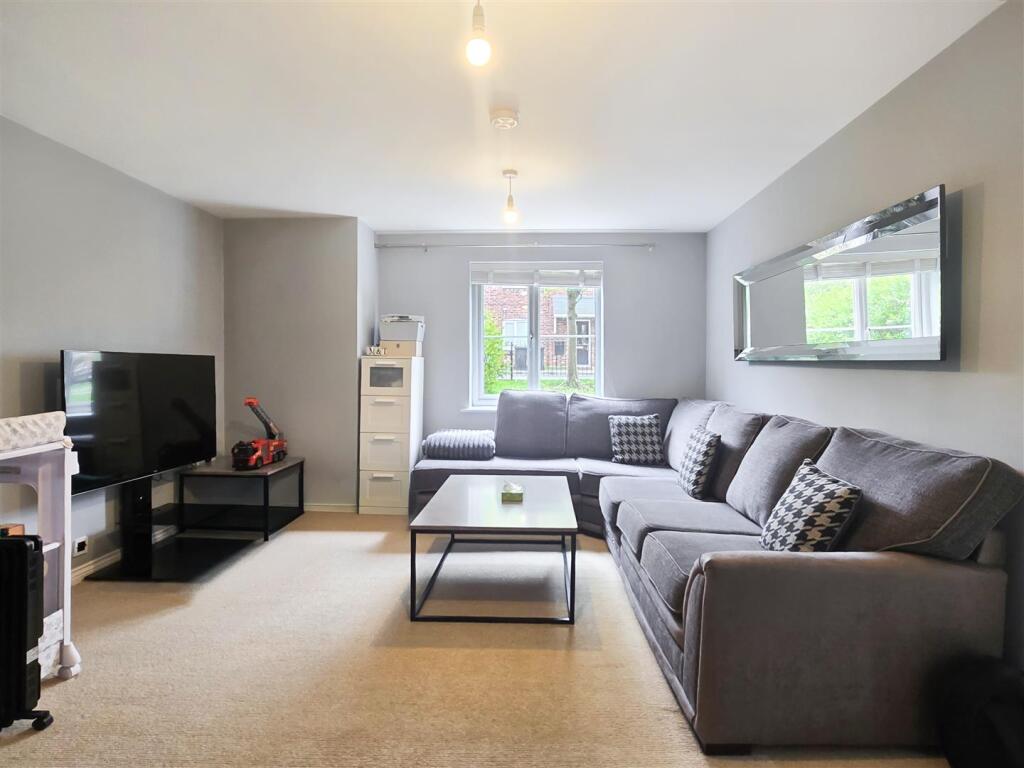 Additional image 3 of Chapman Road, Thornbury, Bradford